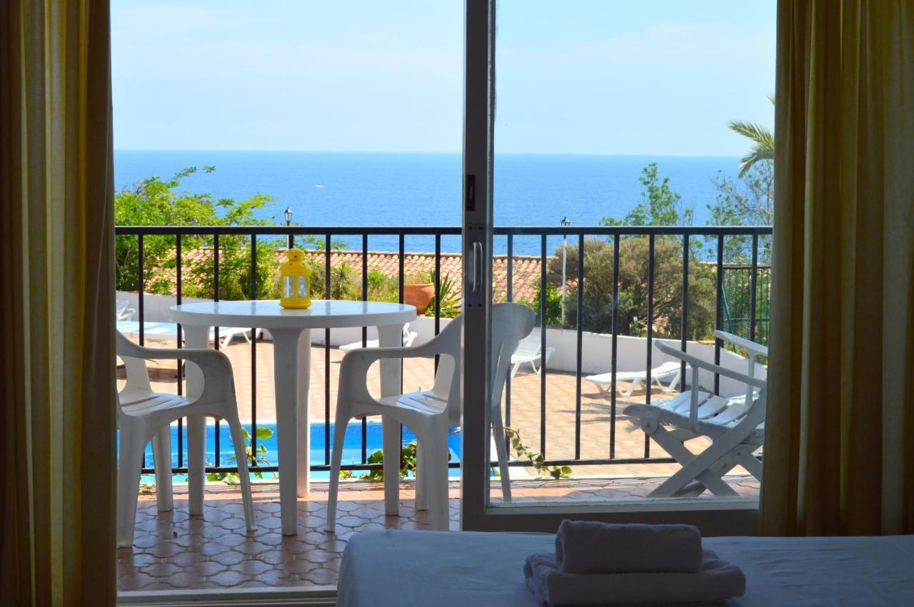 Studios Face A La Mer - Cala Llevado ตอสซาเดมาร์ ภายนอก รูปภาพ